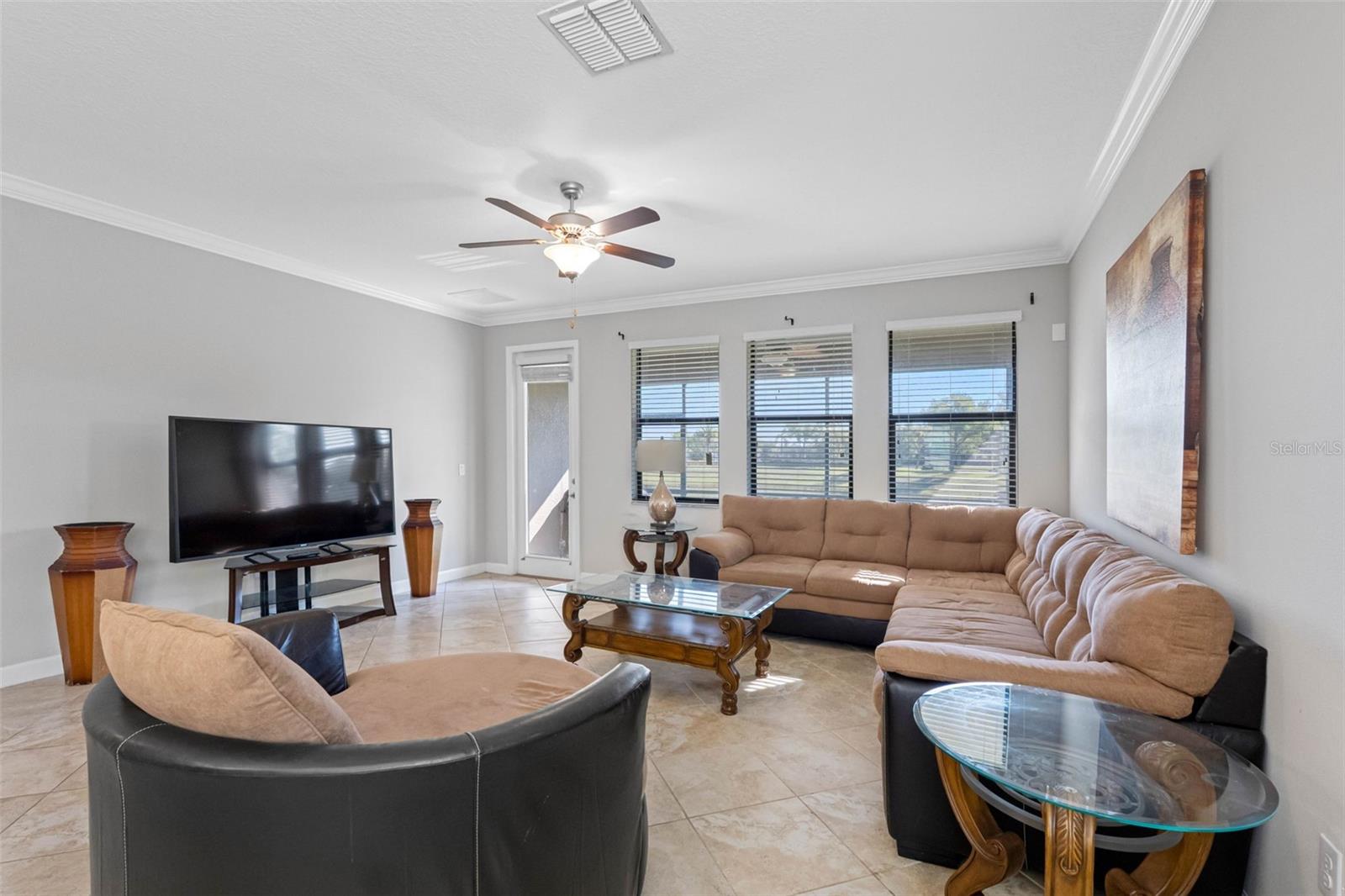 Image 21 of 88 For 10066 Victory Gallop Loop