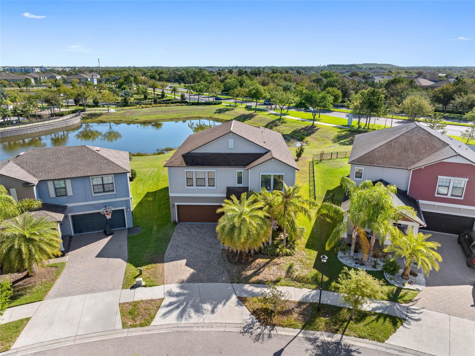 Image 3 of 88 For 10066 Victory Gallop Loop