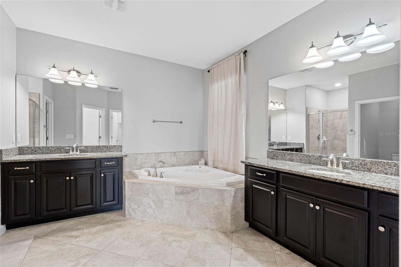 Image 30 of 88 For 10066 Victory Gallop Loop