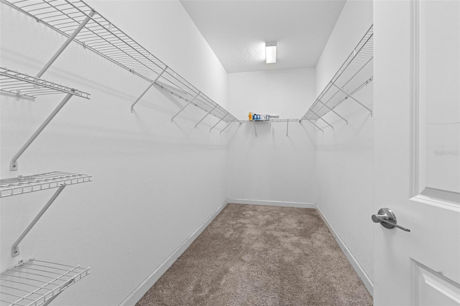 Image 33 of 88 For 10066 Victory Gallop Loop