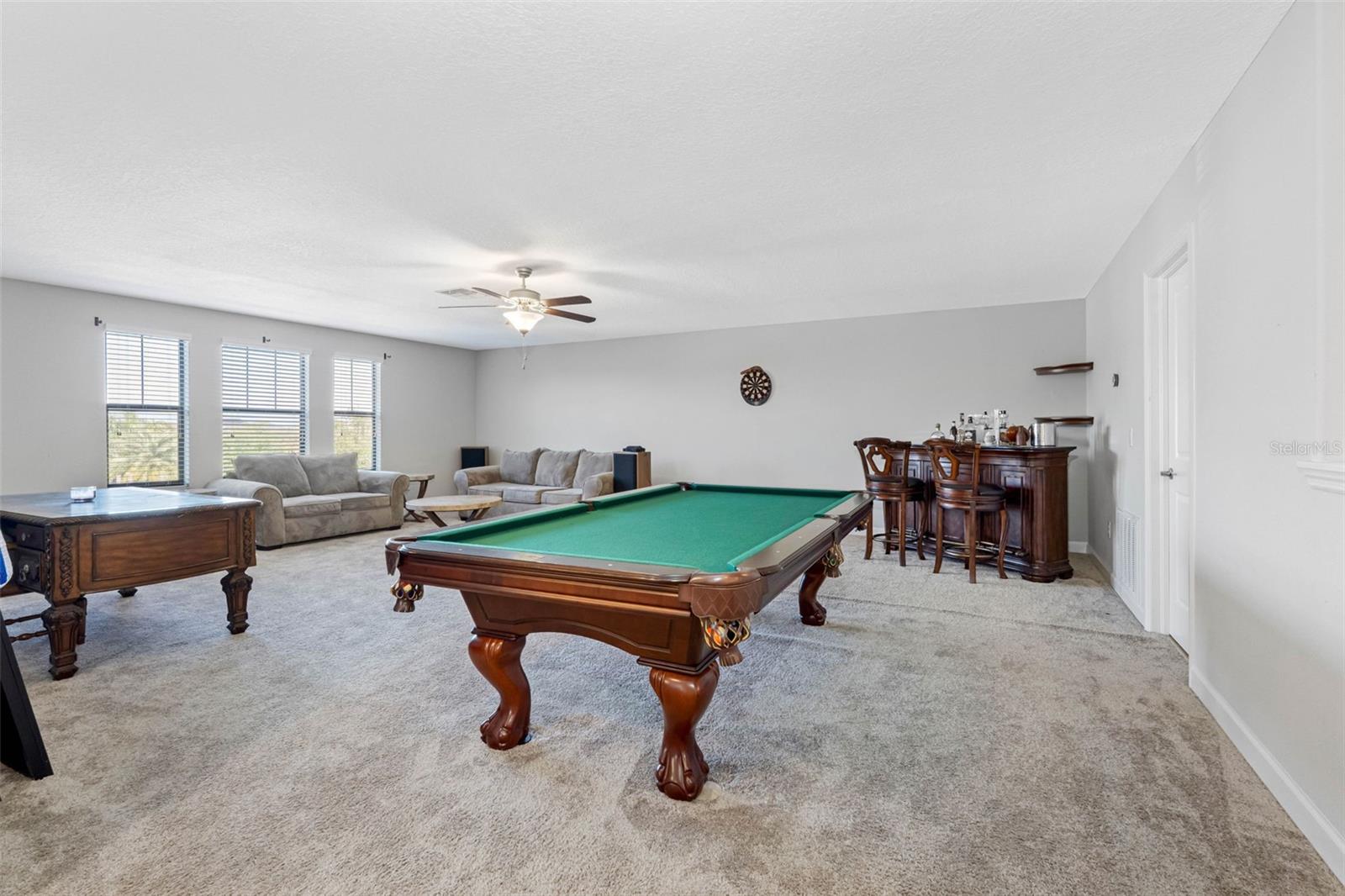 Image 35 of 88 For 10066 Victory Gallop Loop