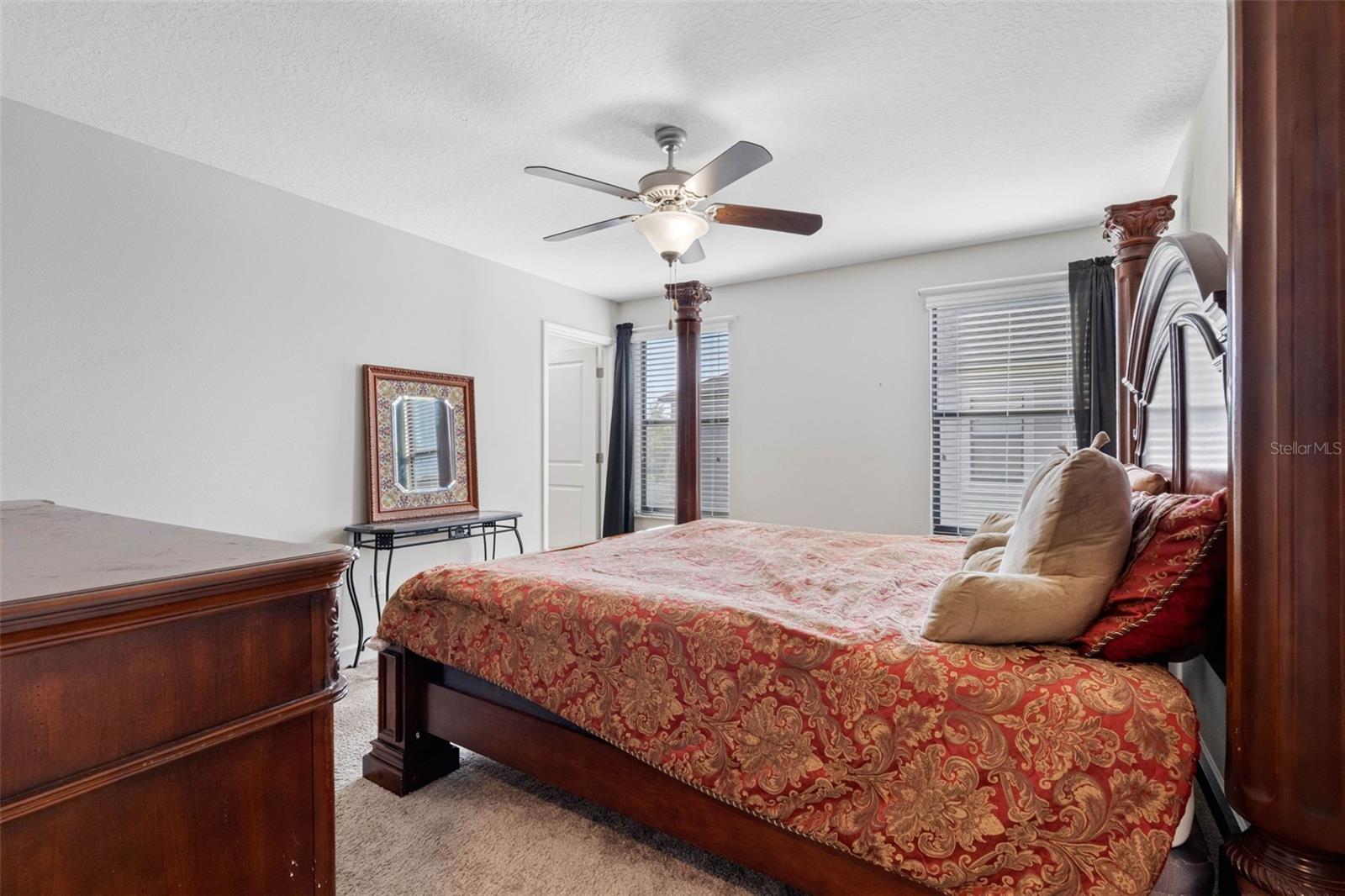 Image 38 of 88 For 10066 Victory Gallop Loop