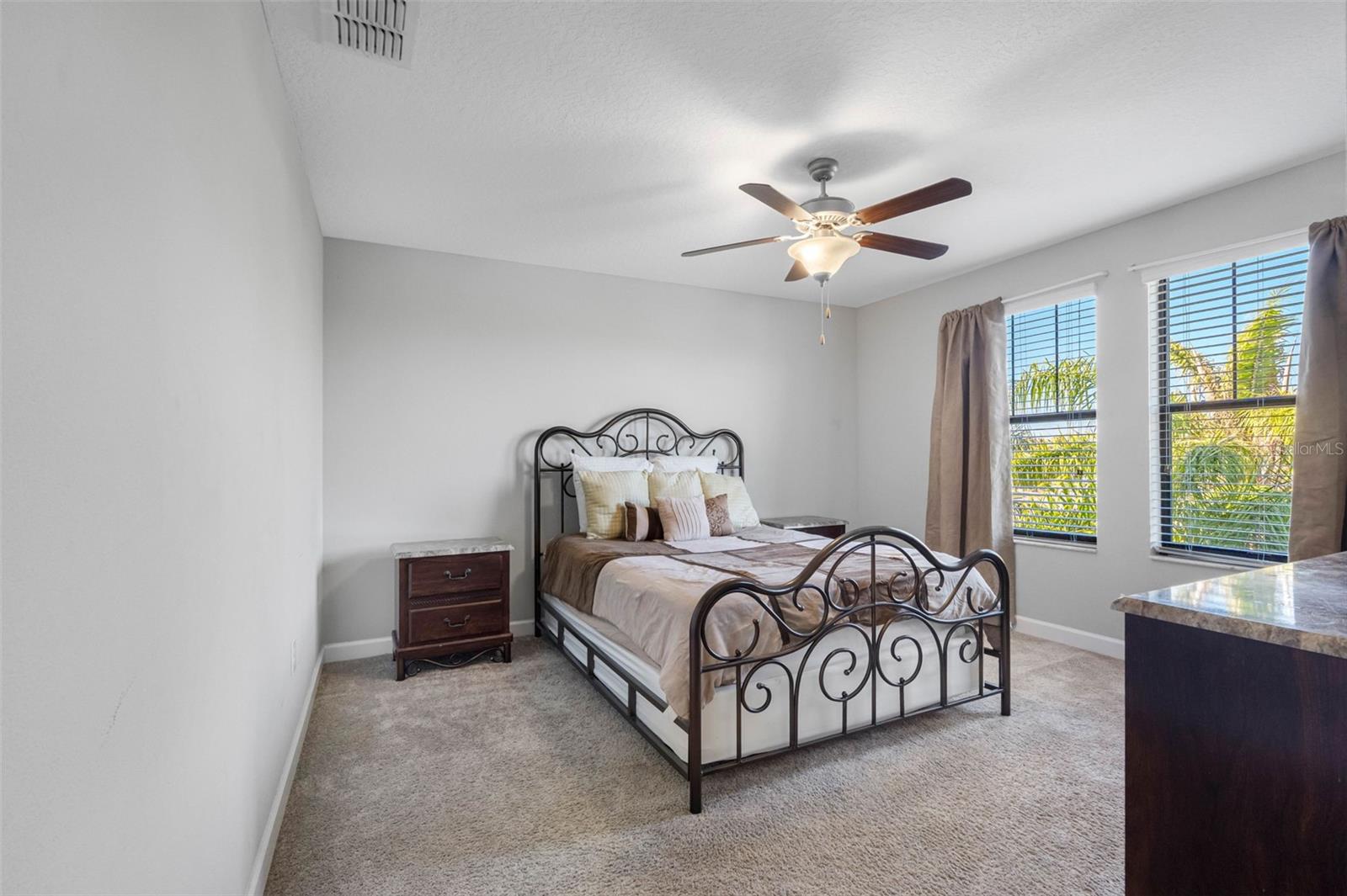 Image 43 of 88 For 10066 Victory Gallop Loop