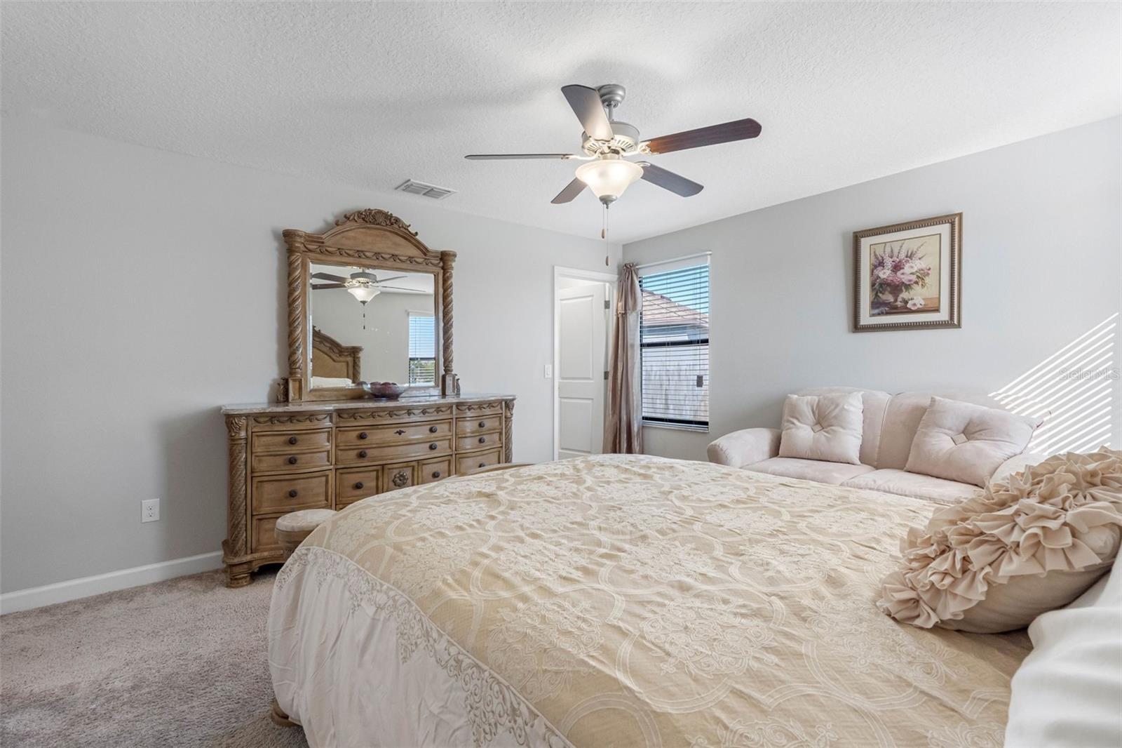 Image 50 of 88 For 10066 Victory Gallop Loop