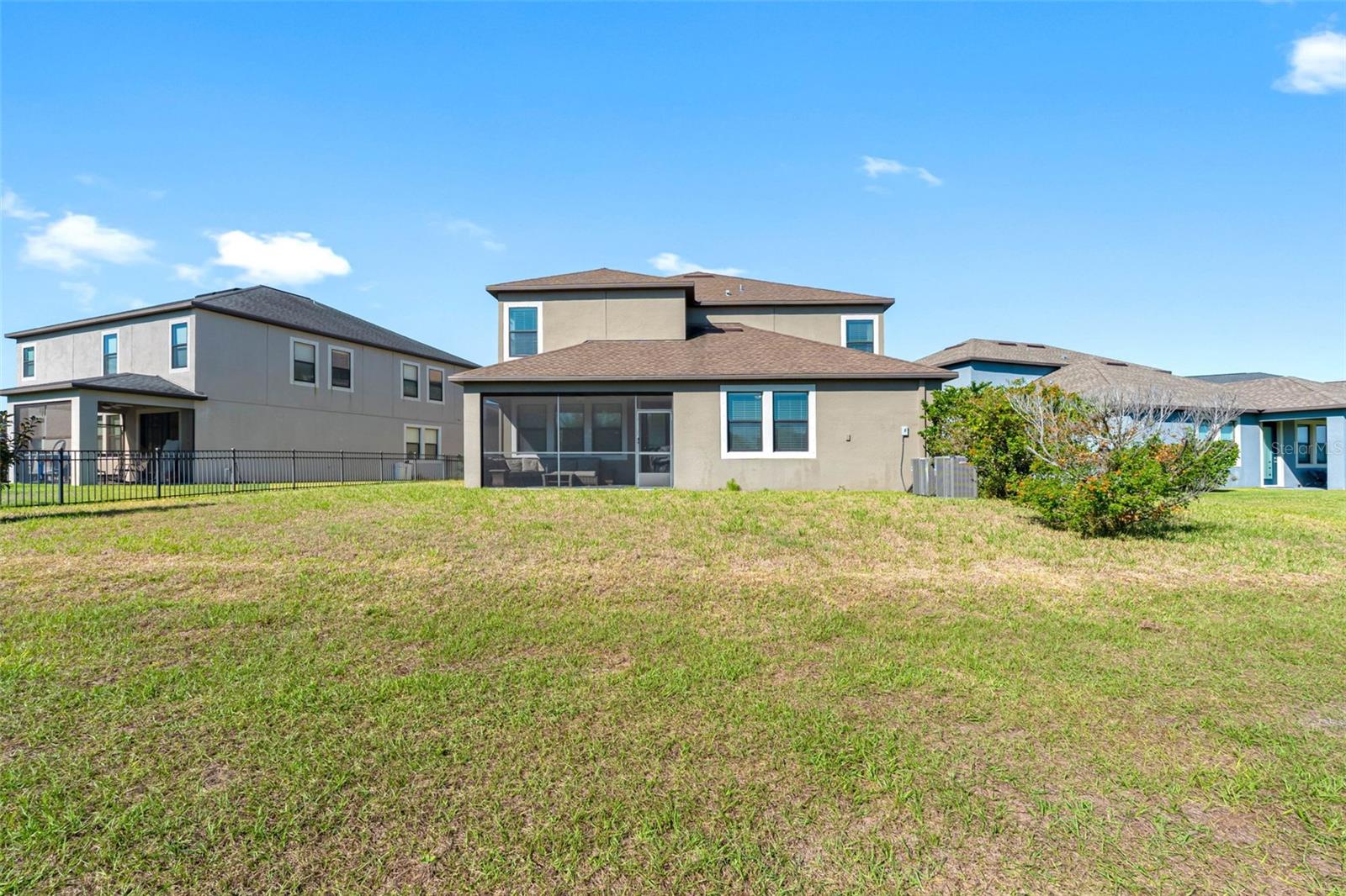 Image 57 of 88 For 10066 Victory Gallop Loop