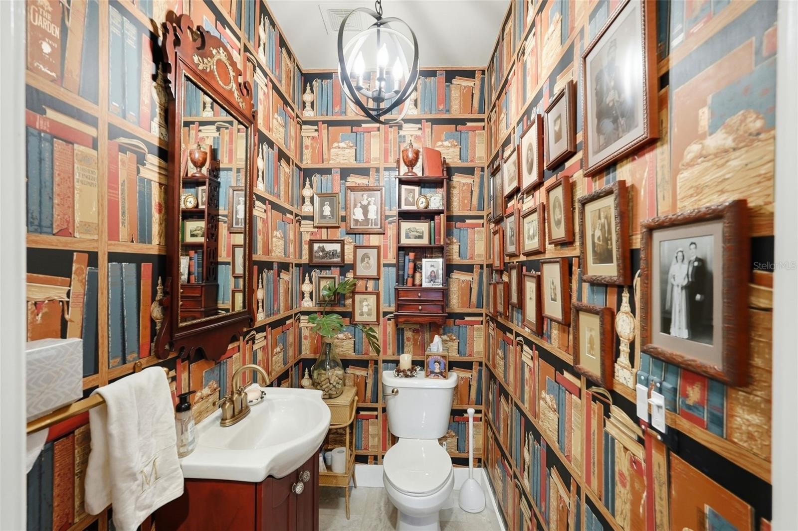 Image 15 of 31 For 430 11th Avenue Ne