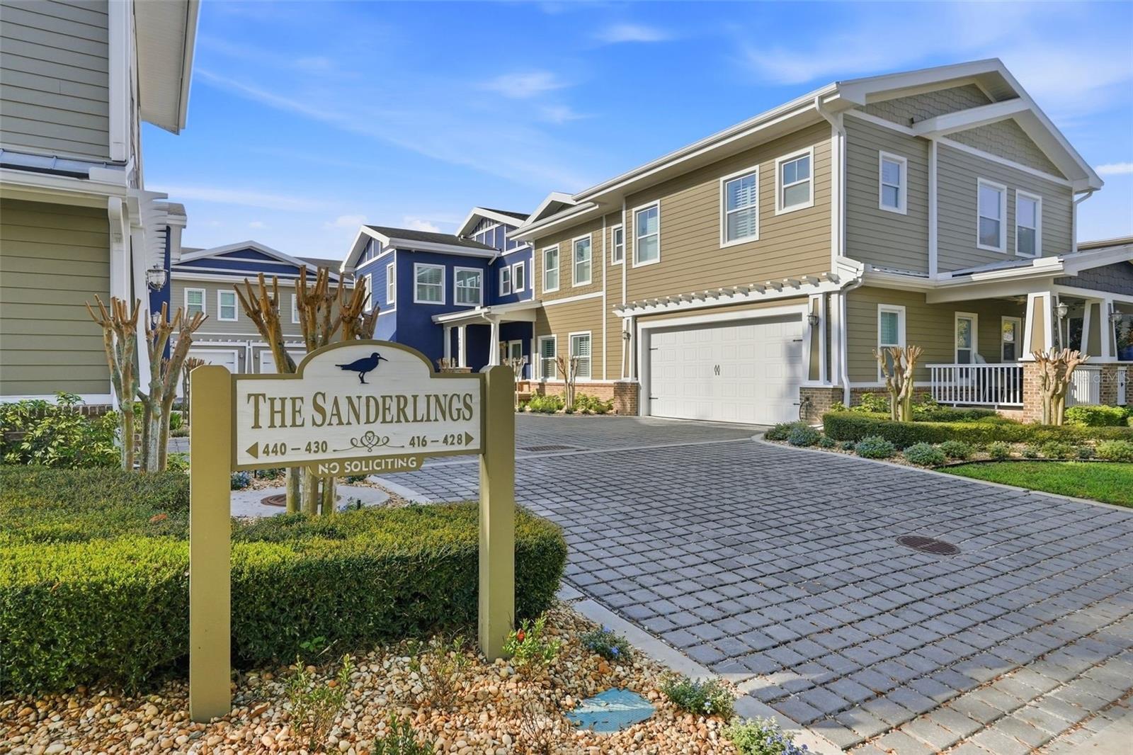 Image 17 of 31 For 430 11th Avenue Ne