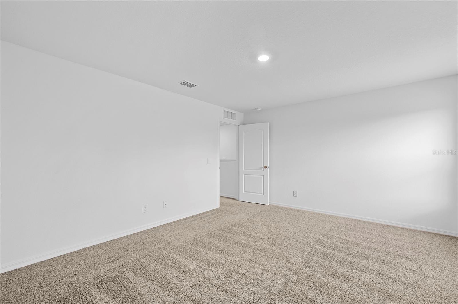 Image 12 of 20 For 552 Bay Leaf Drive