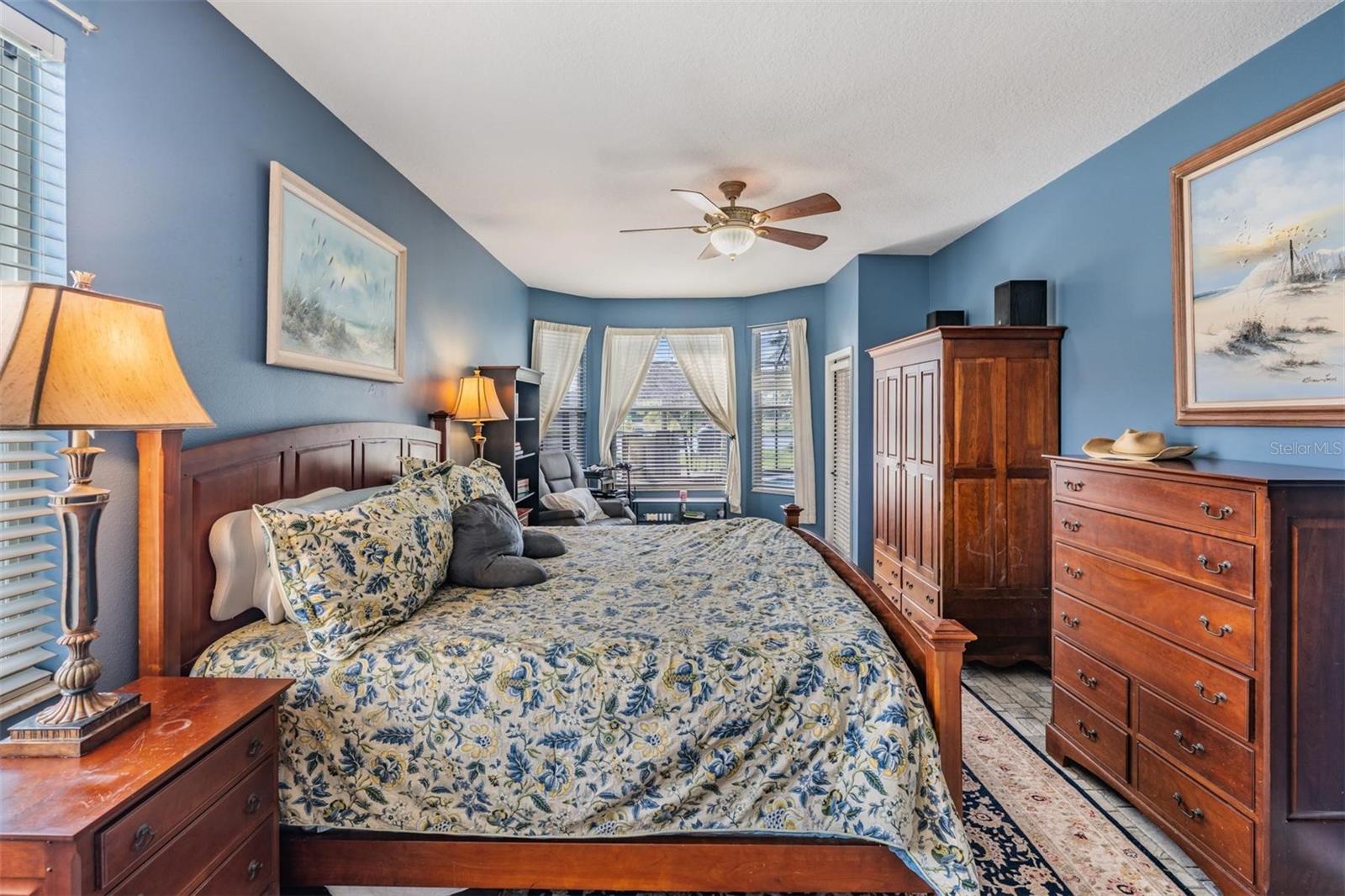 Image 12 of 49 For 15922 Muirfield Drive