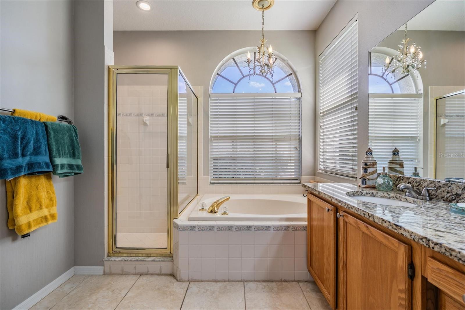 Image 14 of 49 For 15922 Muirfield Drive