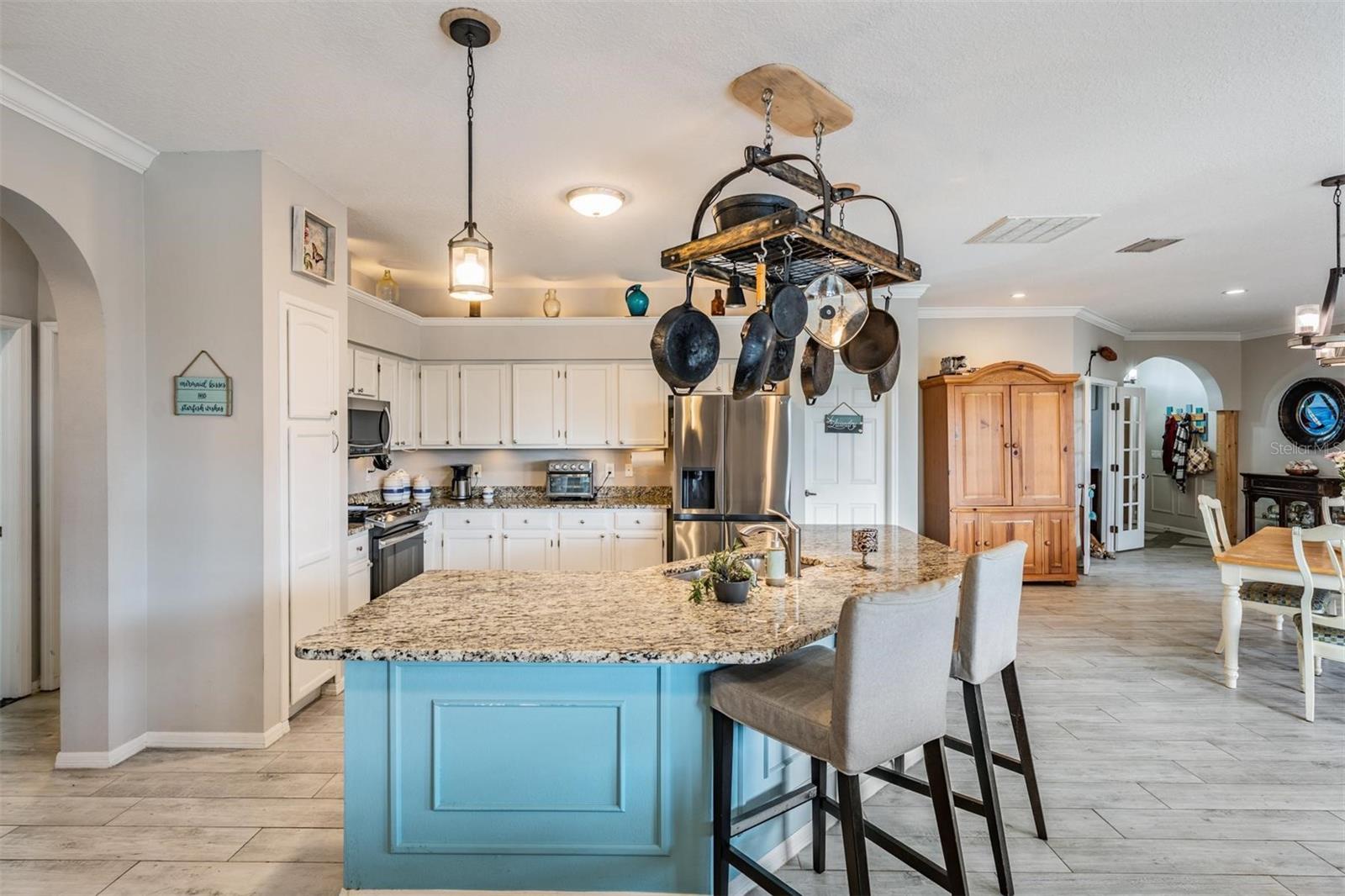 Image 32 of 49 For 15922 Muirfield Drive