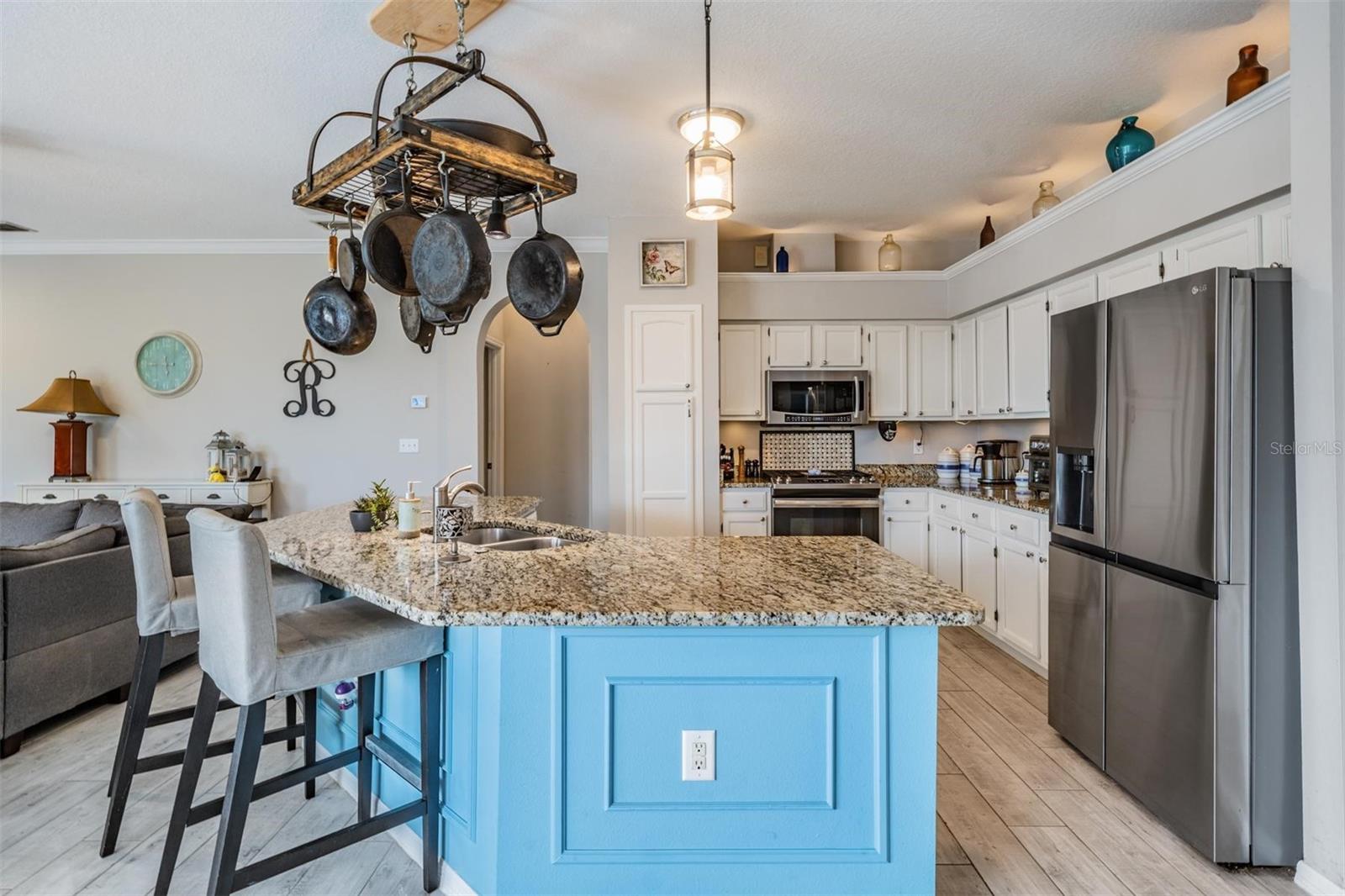 Image 36 of 49 For 15922 Muirfield Drive