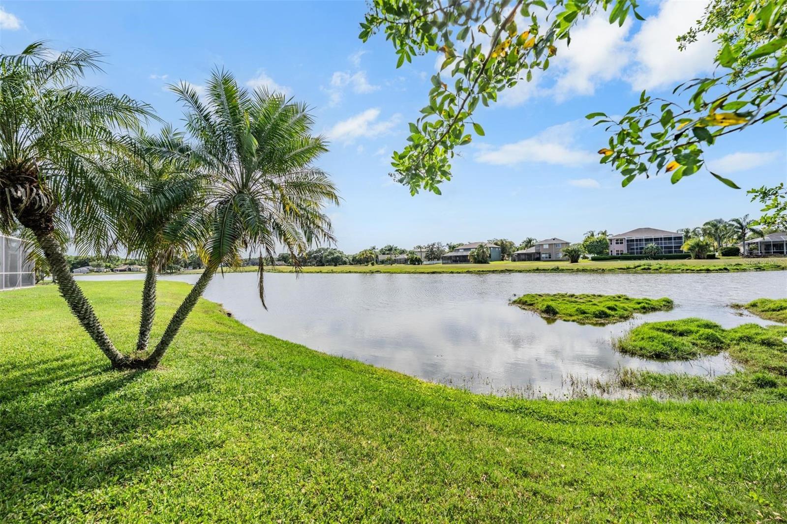 Image 38 of 49 For 15922 Muirfield Drive