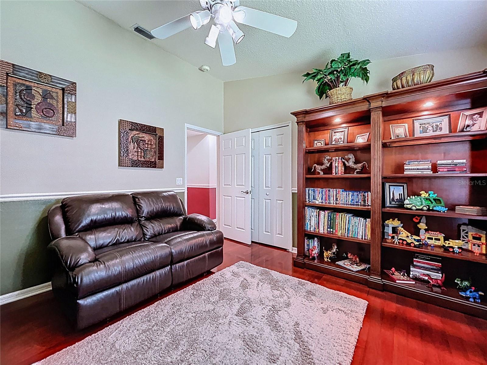 Image 40 of 50 For 22707 Laureldale Drive