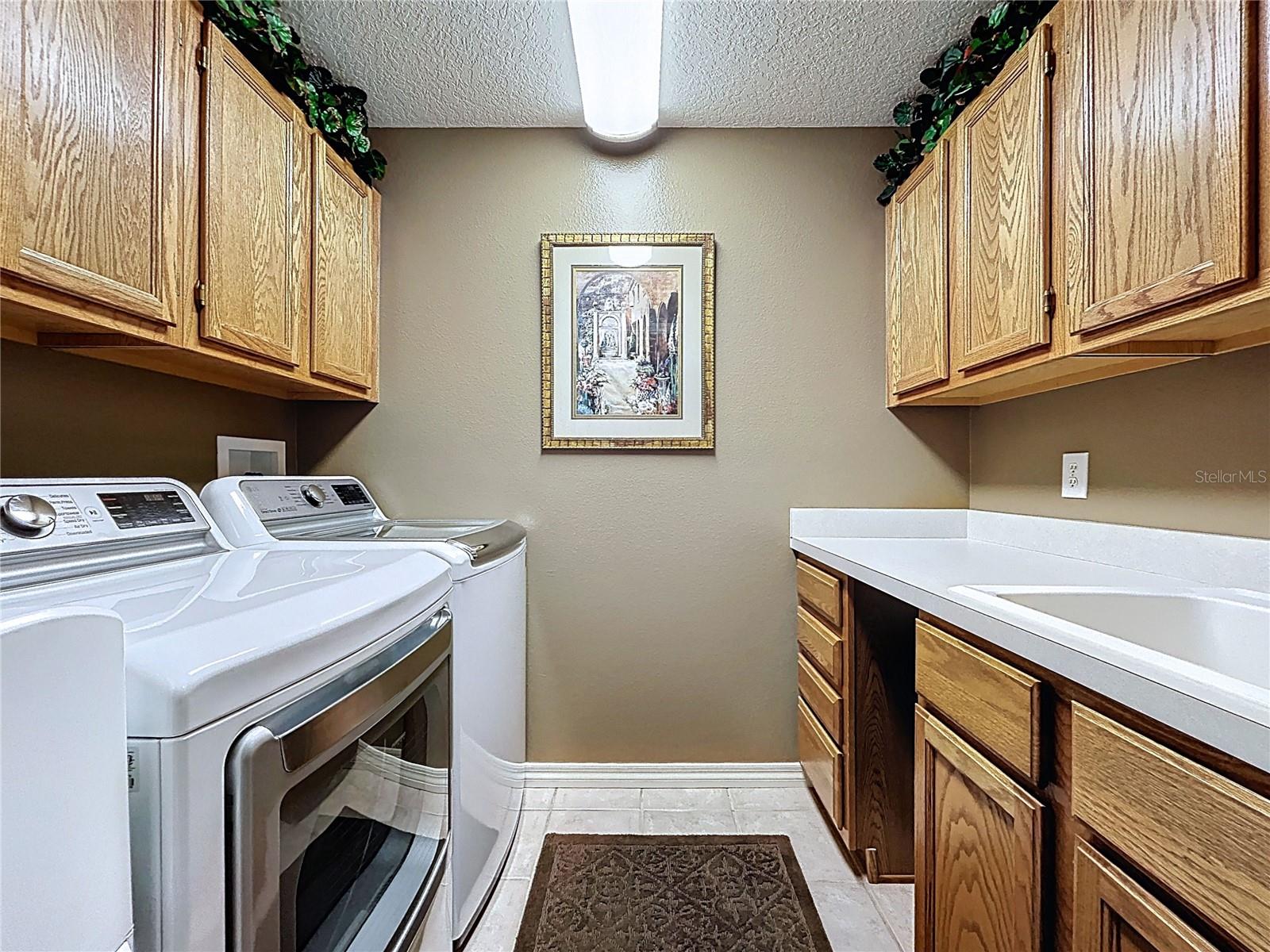 Image 41 of 50 For 22707 Laureldale Drive