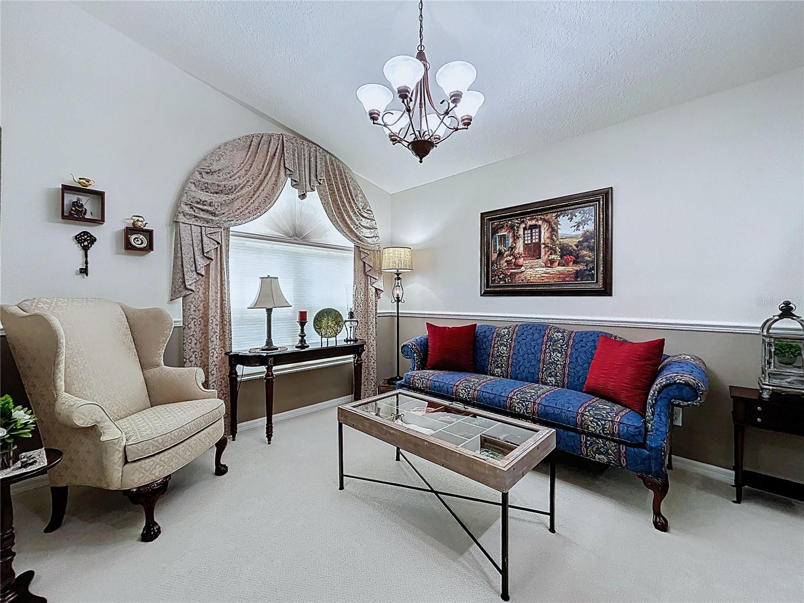 Image 7 of 50 For 22707 Laureldale Drive