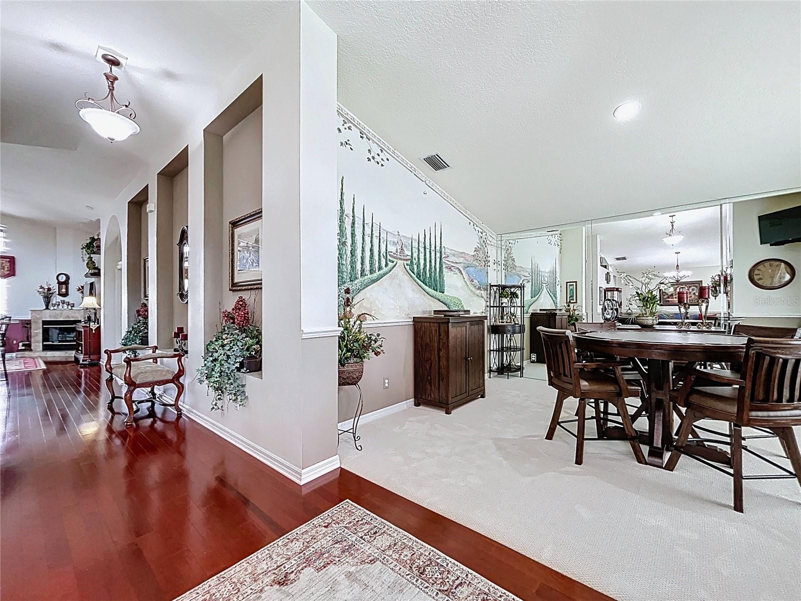 Image 8 of 50 For 22707 Laureldale Drive