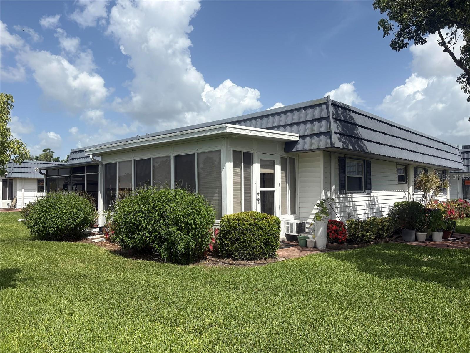 Image 15 of 24 For 205 Andover Place N 104