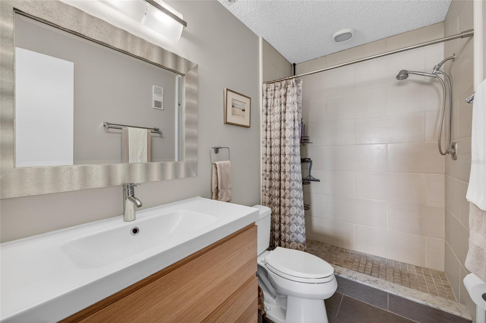 Image 18 of 32 For 6080 80 Street N 409