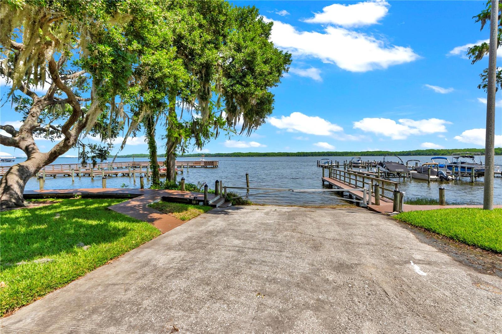 Image 36 of 39 For 3262 Westcott Court