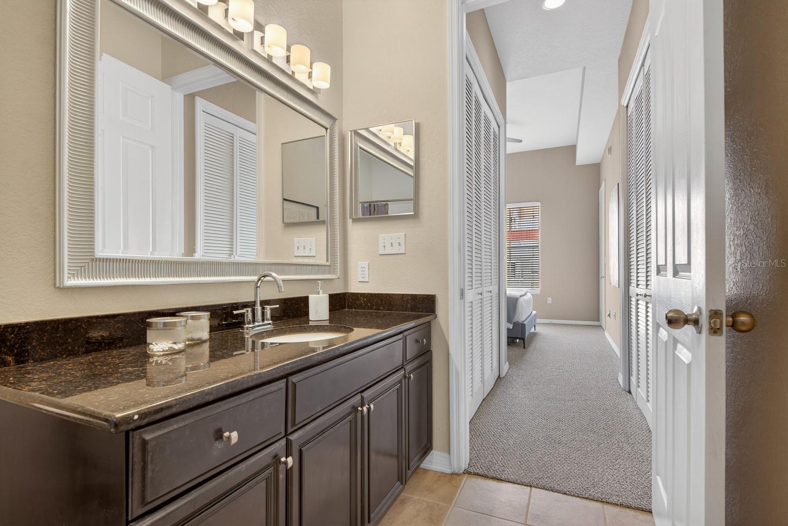 Image 21 of 43 For 700 Harbour Island Boulevard 810