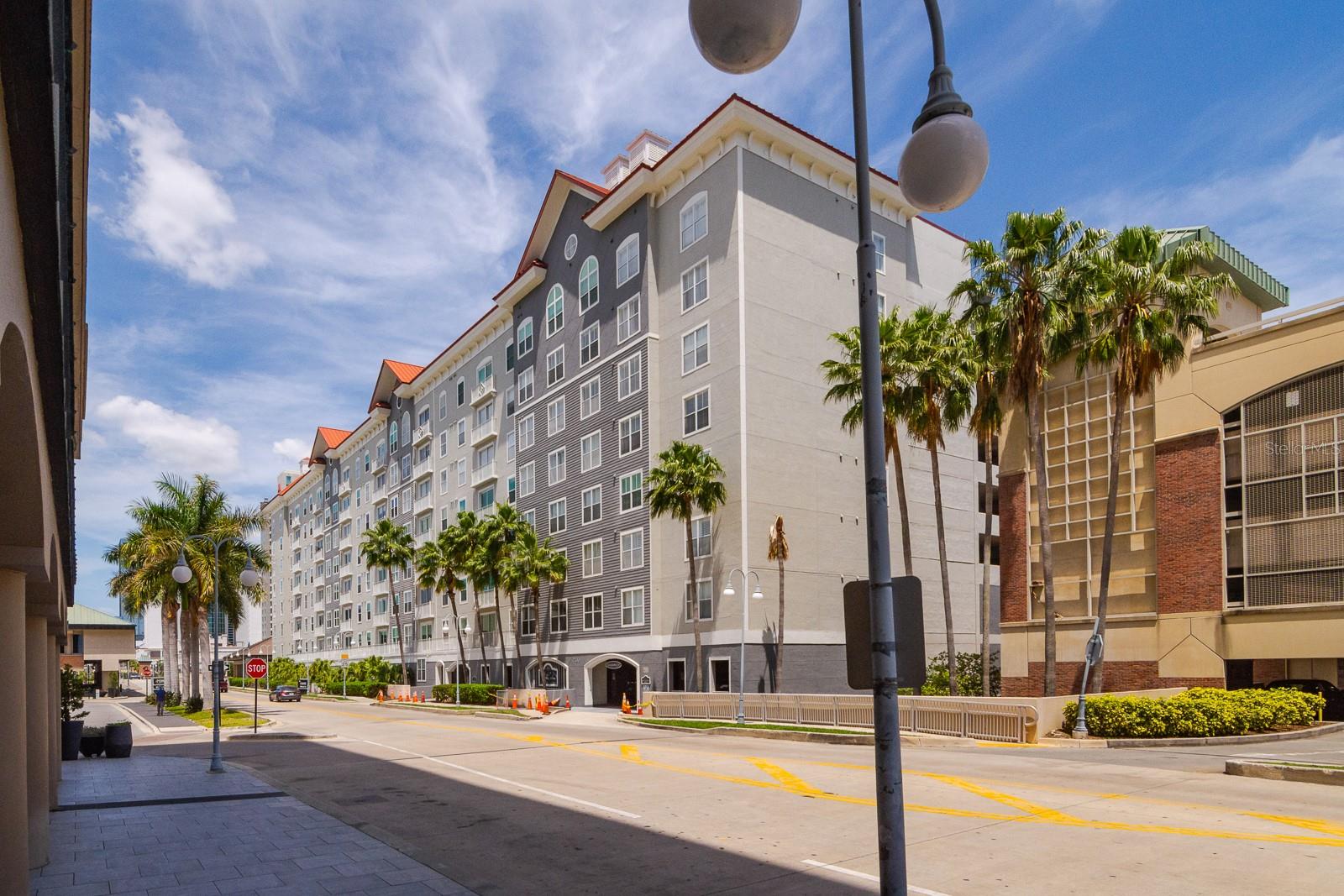 Image 38 of 43 For 700 Harbour Island Boulevard 810