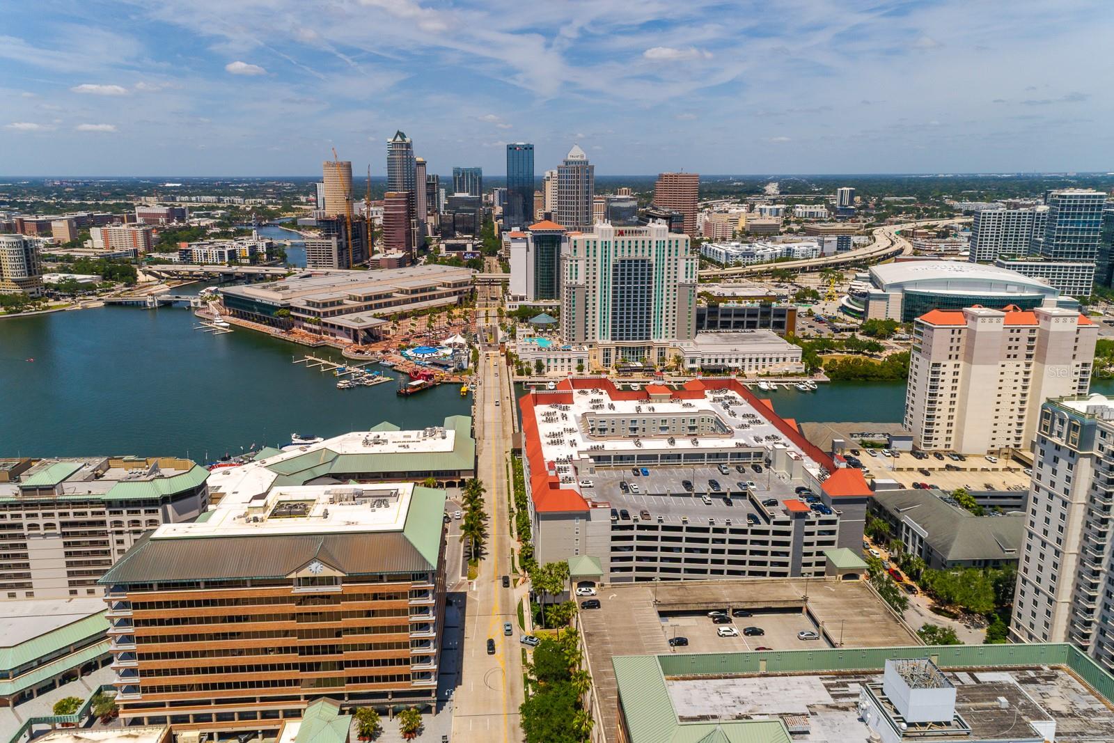 Image 39 of 43 For 700 Harbour Island Boulevard 810