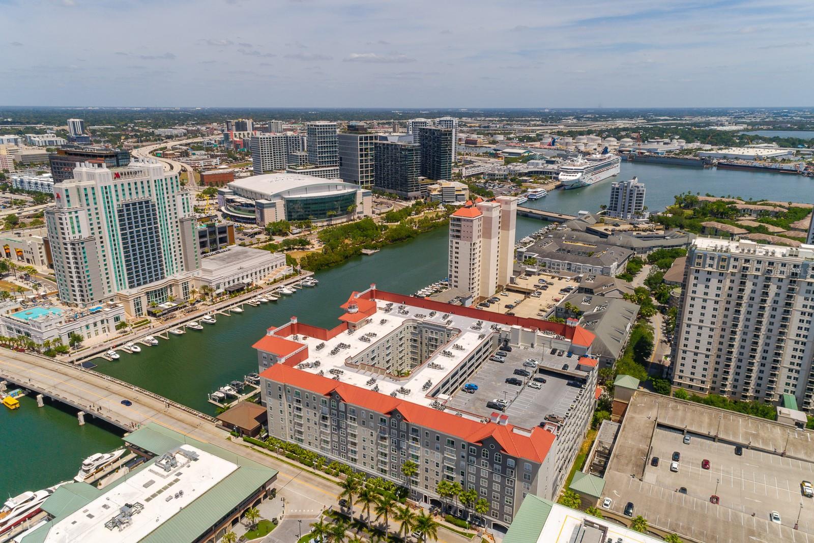 Image 41 of 43 For 700 Harbour Island Boulevard 810