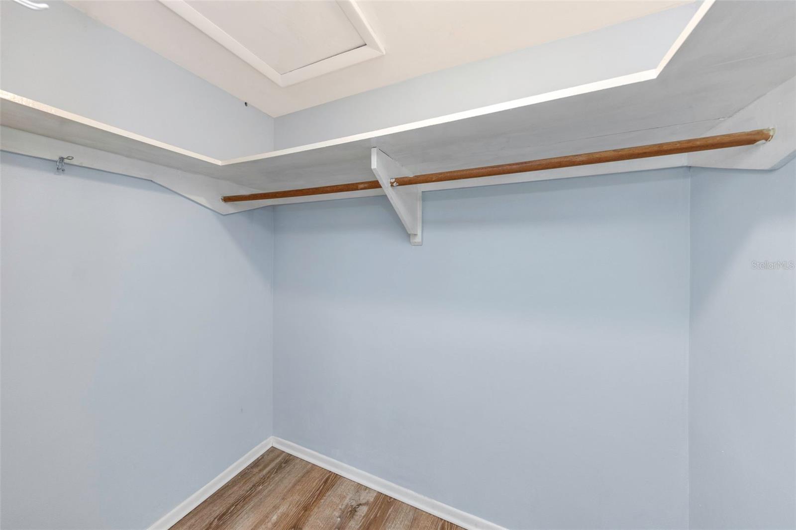 Image 20 of 31 For 5804 Bantam Avenue