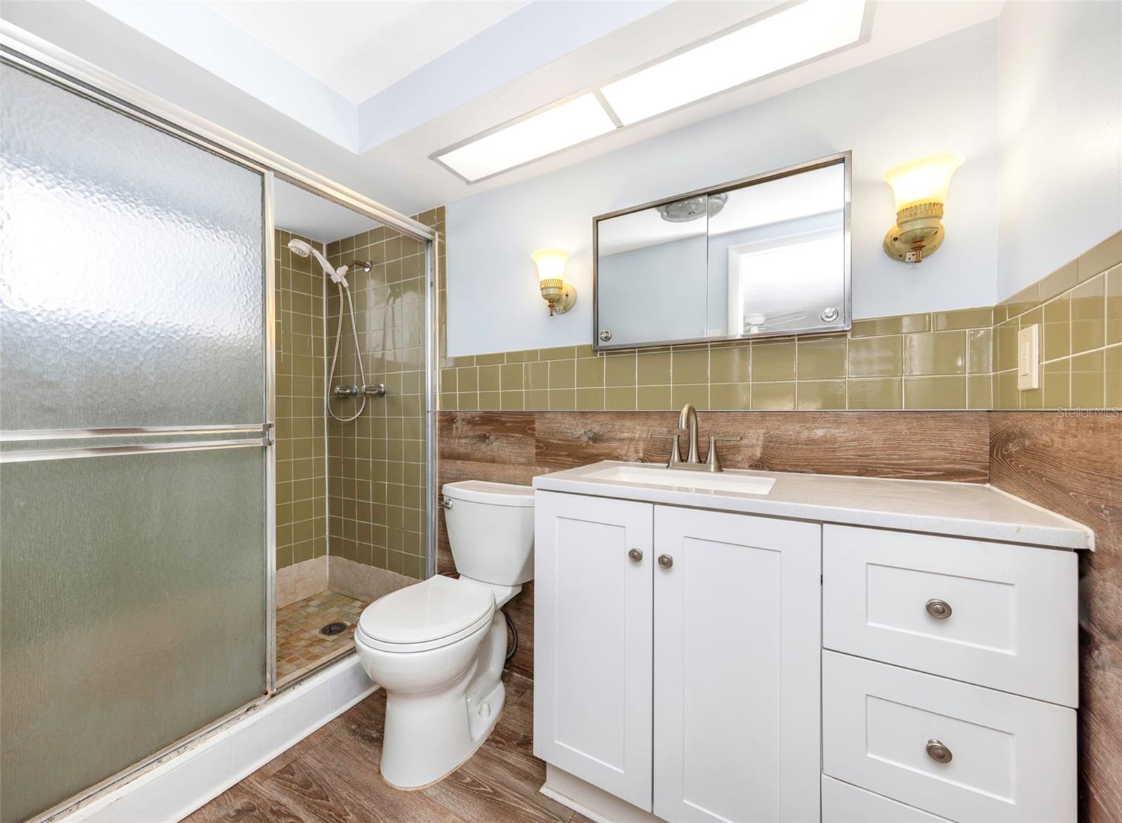 Image 21 of 31 For 5804 Bantam Avenue