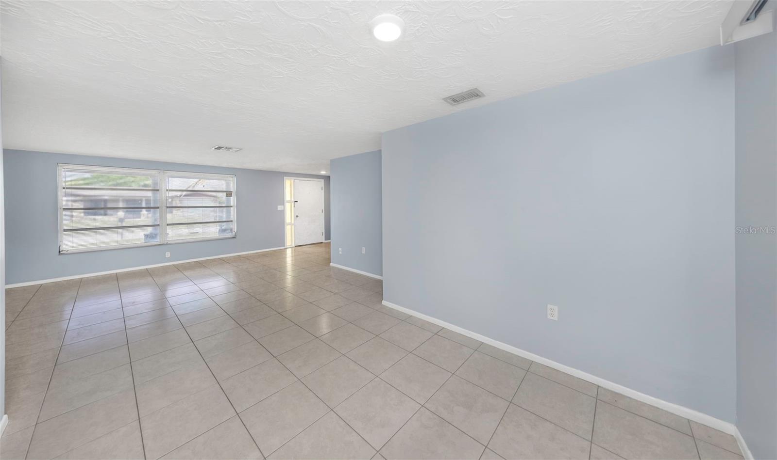 Image 3 of 31 For 5804 Bantam Avenue