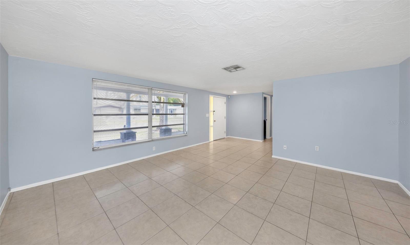 Image 5 of 31 For 5804 Bantam Avenue