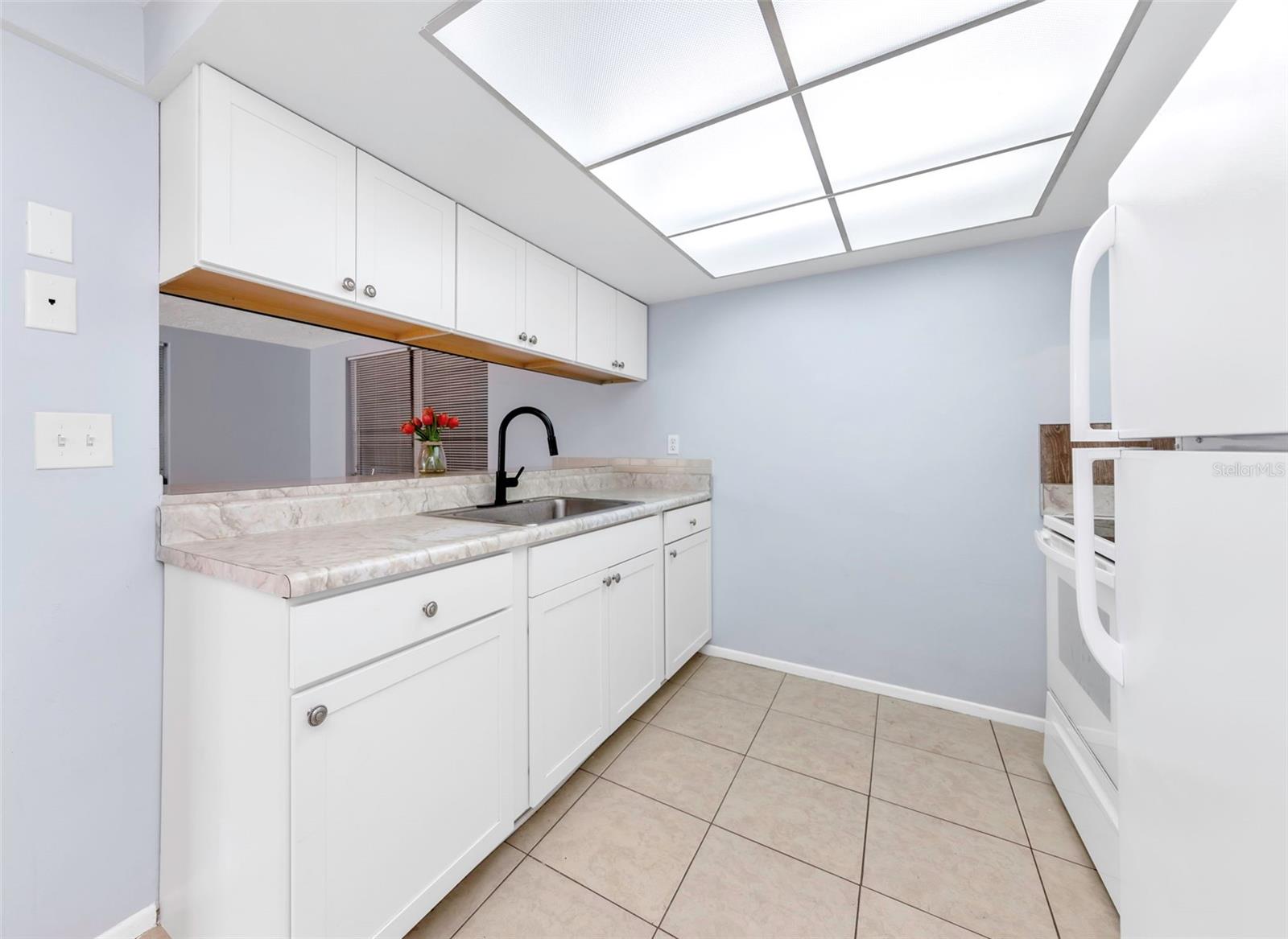 Image 7 of 31 For 5804 Bantam Avenue