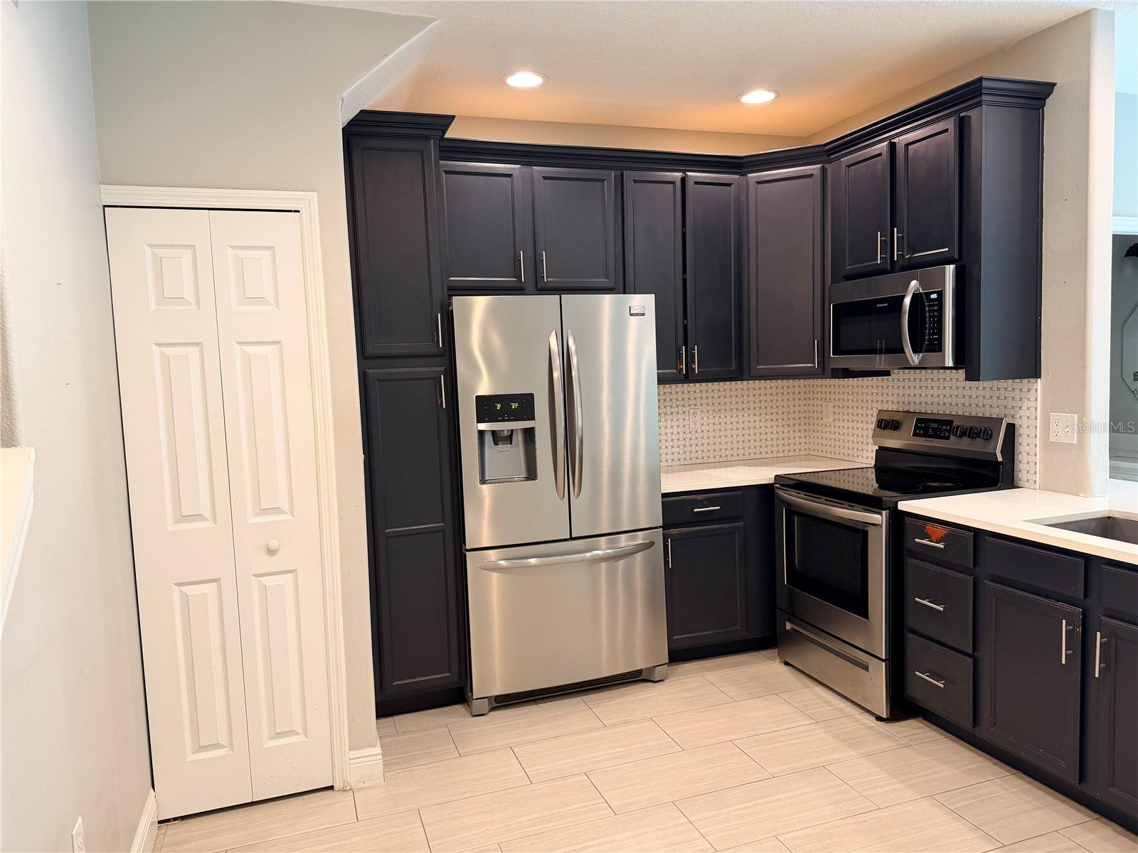 Image 8 of 23 For 10321 Willow Leaf Trail