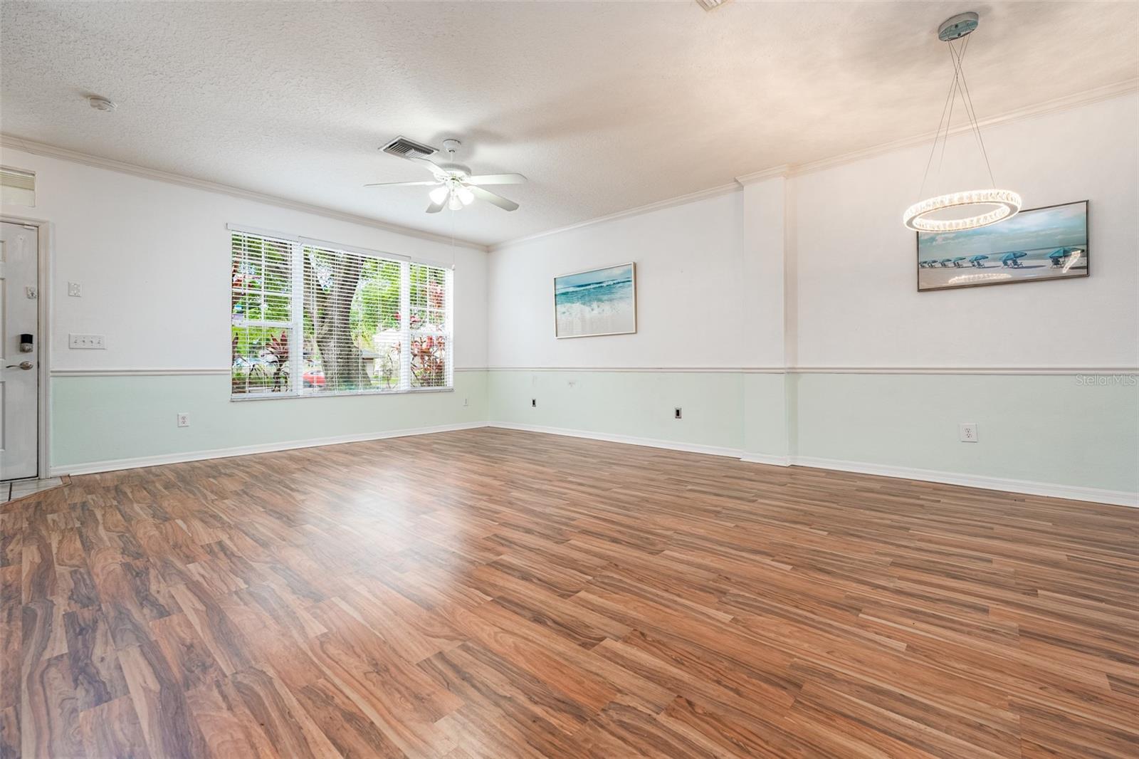 Image 12 of 30 For 2118 Golden Oak Ln