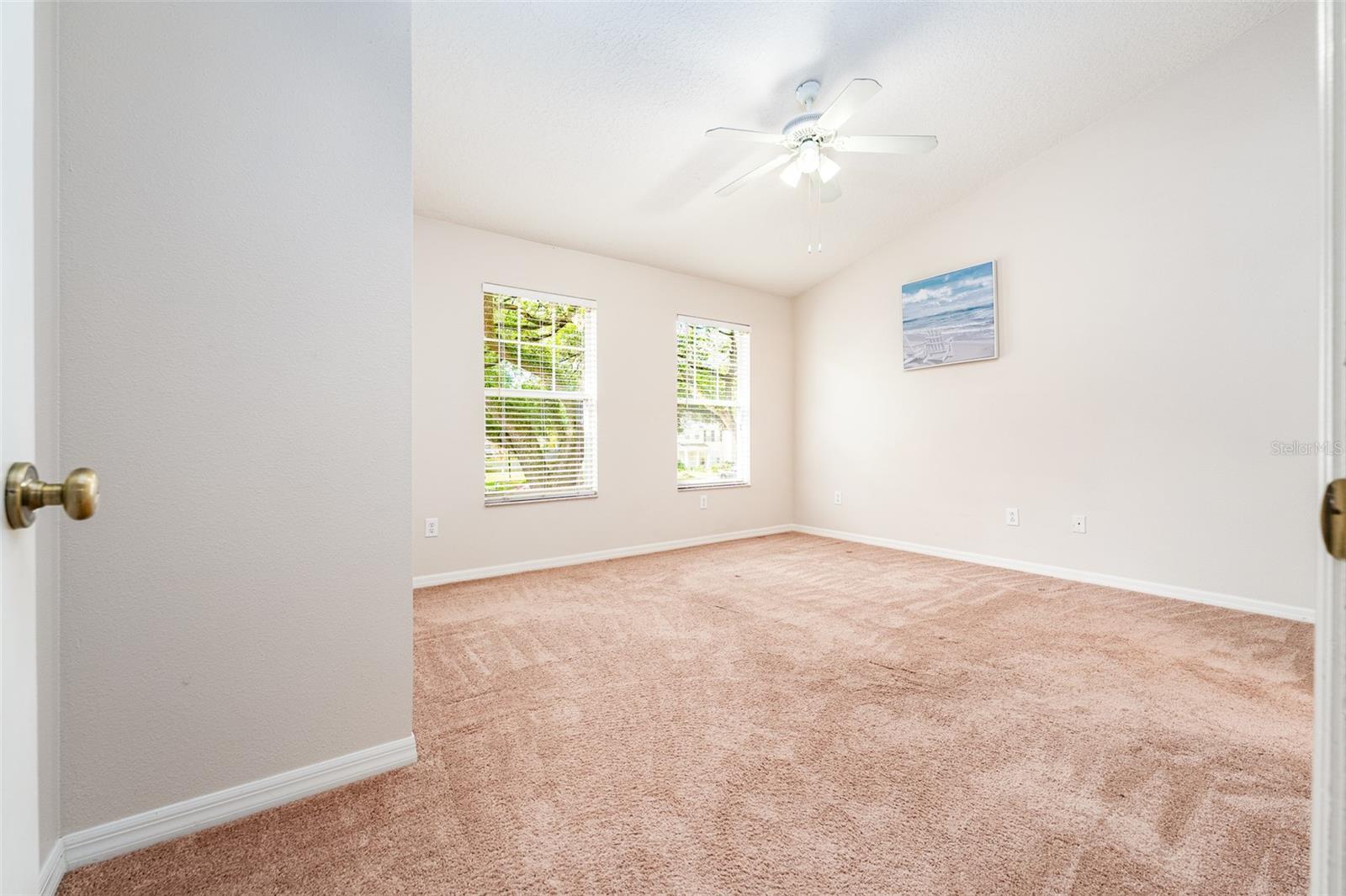 Image 17 of 30 For 2118 Golden Oak Ln