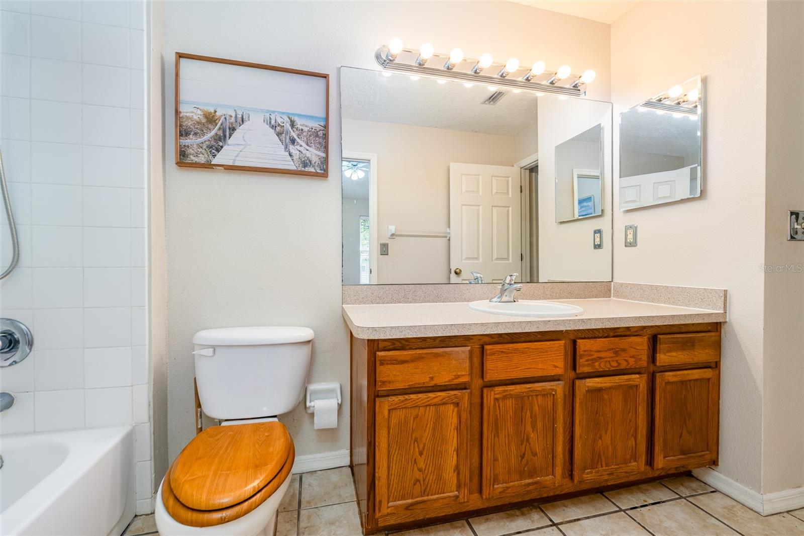 Image 20 of 30 For 2118 Golden Oak Ln