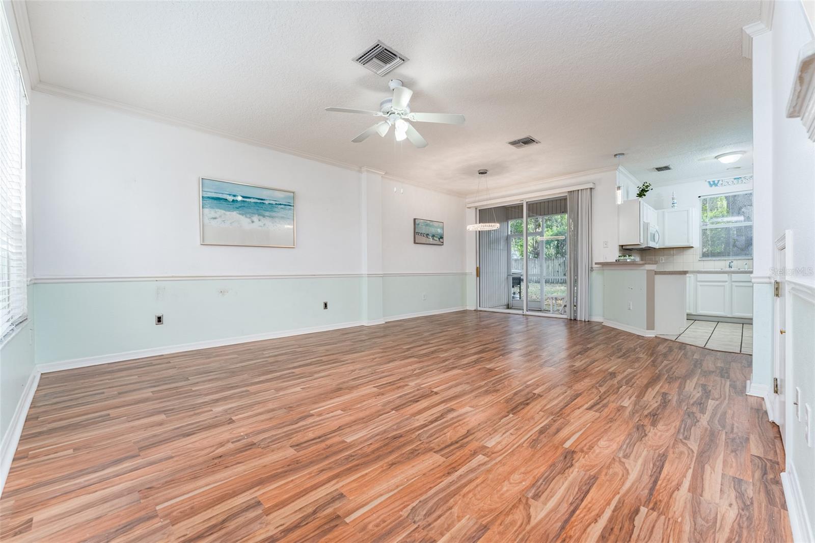 Image 6 of 30 For 2118 Golden Oak Ln