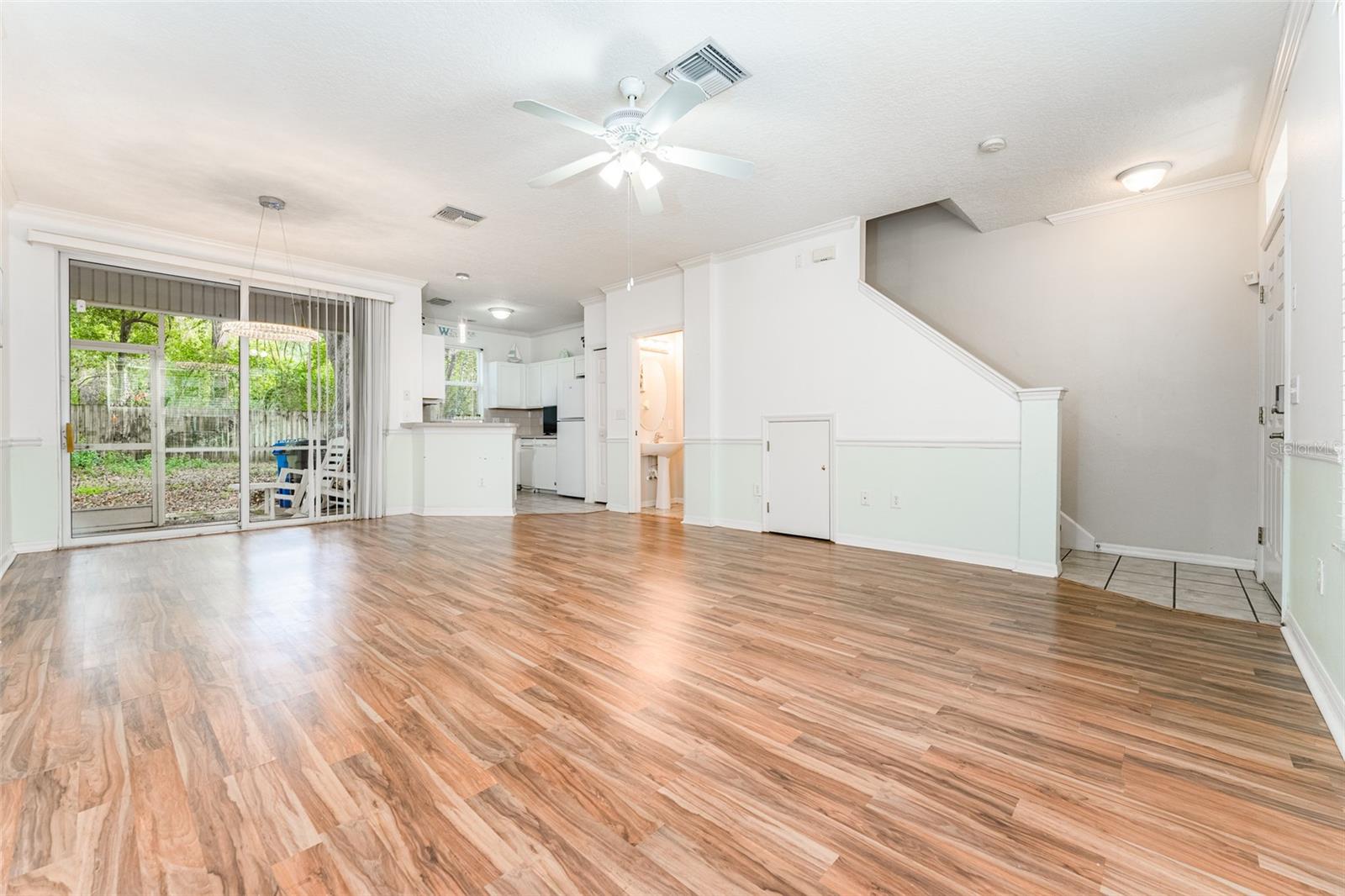 Image 7 of 30 For 2118 Golden Oak Ln