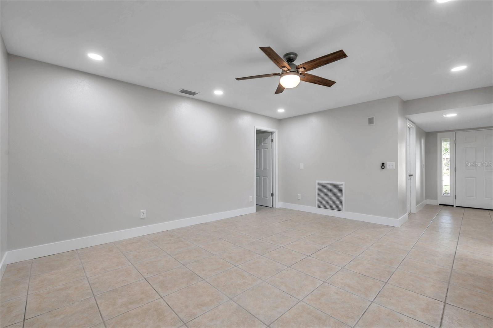 Image 13 of 60 For 8789 Maplewood Road