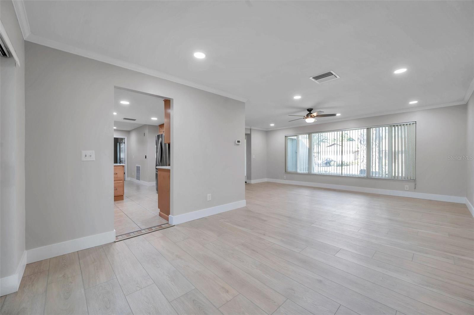 Image 14 of 60 For 8789 Maplewood Road