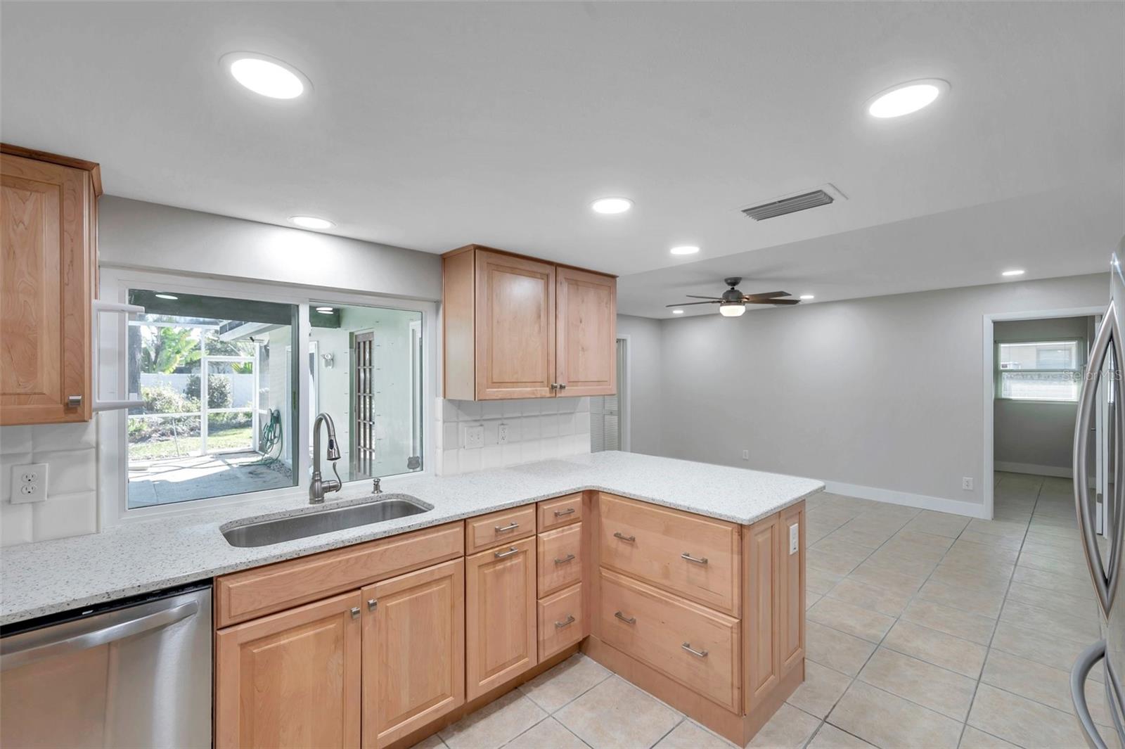 Image 22 of 60 For 8789 Maplewood Road