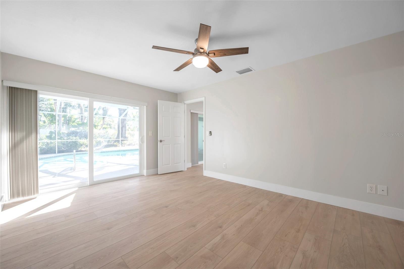 Image 31 of 60 For 8789 Maplewood Road