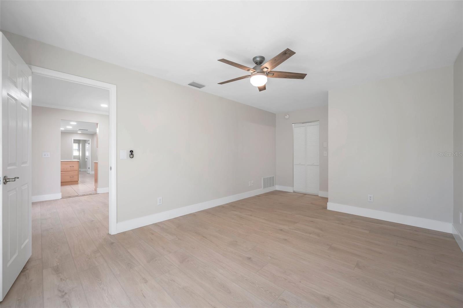 Image 37 of 60 For 8789 Maplewood Road