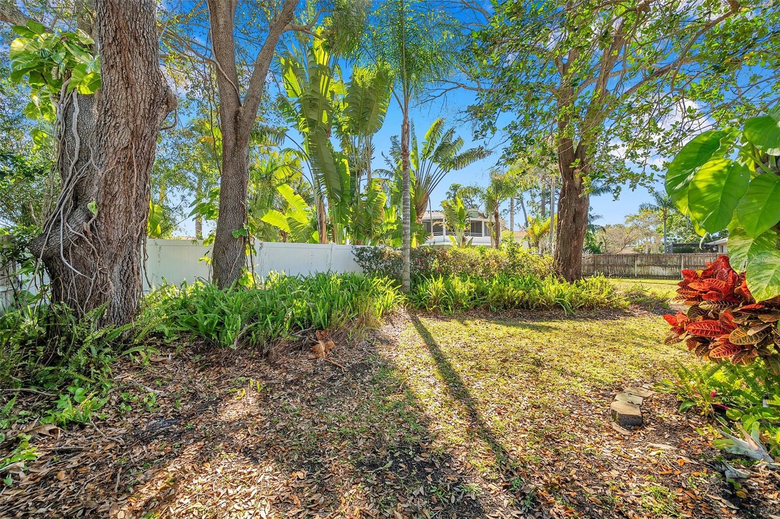 Image 52 of 60 For 8789 Maplewood Road