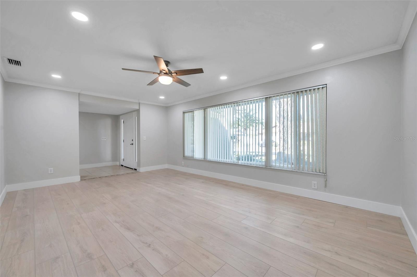 Image 9 of 60 For 8789 Maplewood Road