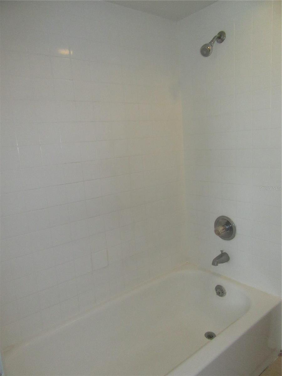 Listing photo id 14 for 13050 20th Street