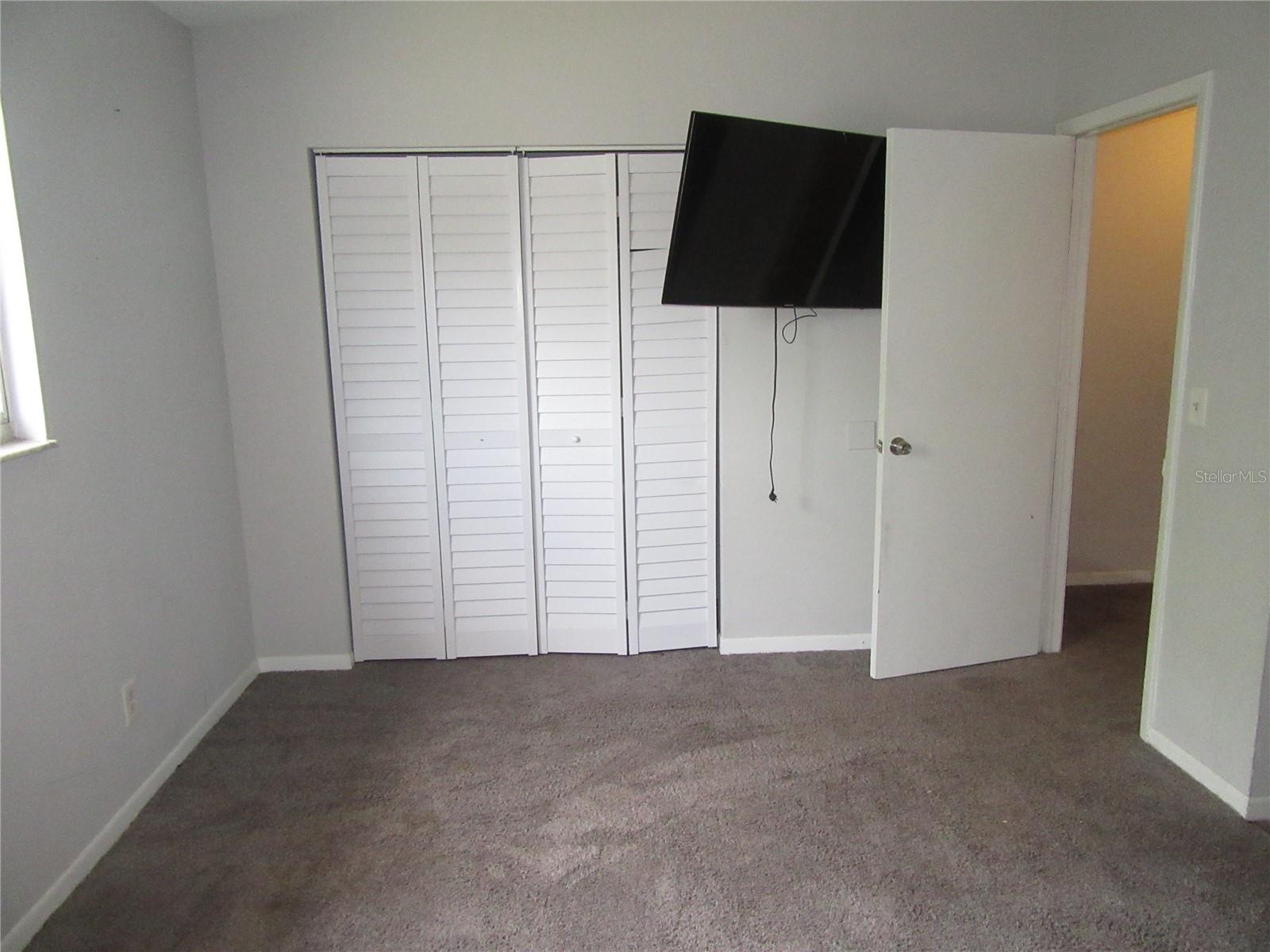 Listing photo id 15 for 13050 20th Street