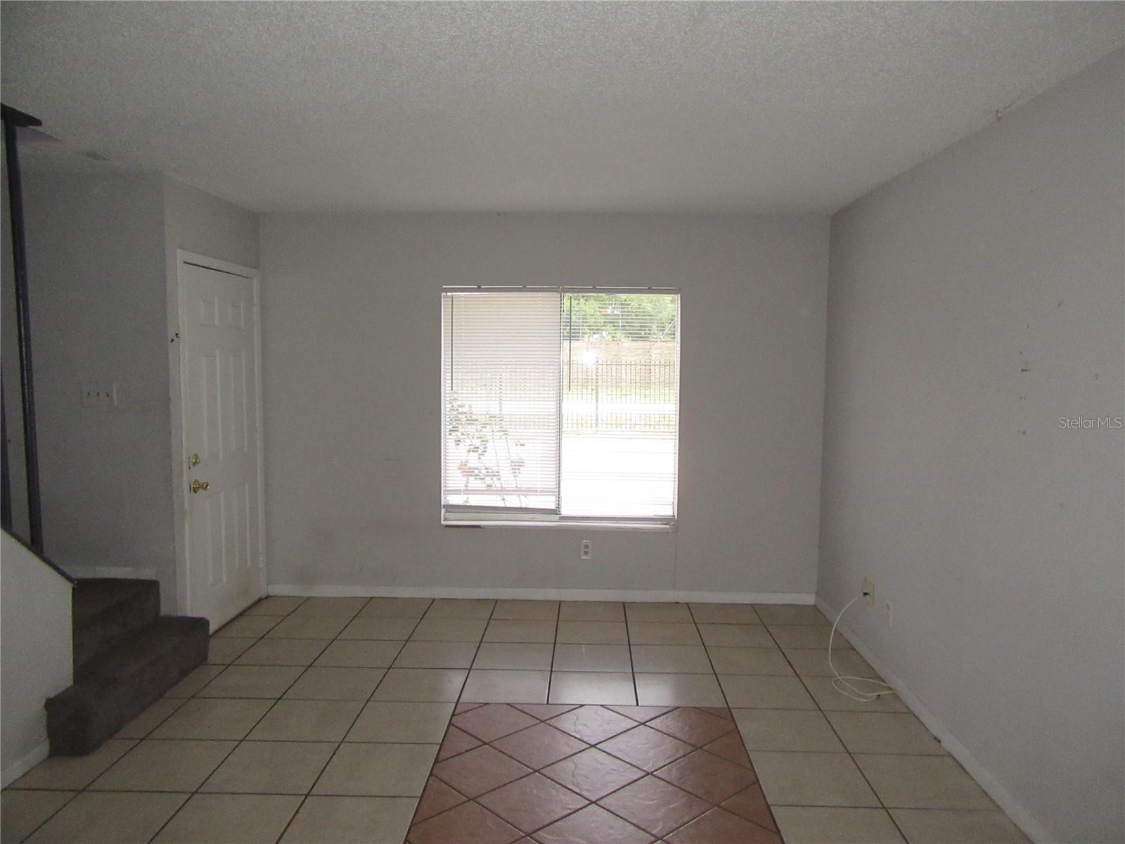 Listing photo id 2 for 13050 20th Street