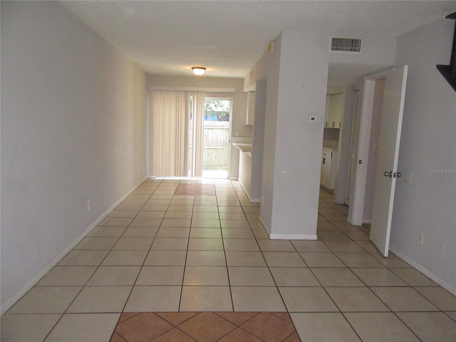 Listing photo id 3 for 13050 20th Street